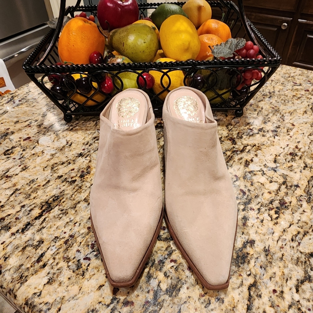 Vincent Camuto suede mule